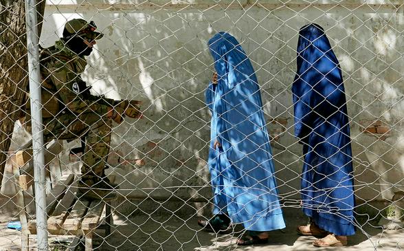 Taliban legalisieren Sklaverei und Willkürherrschaft 